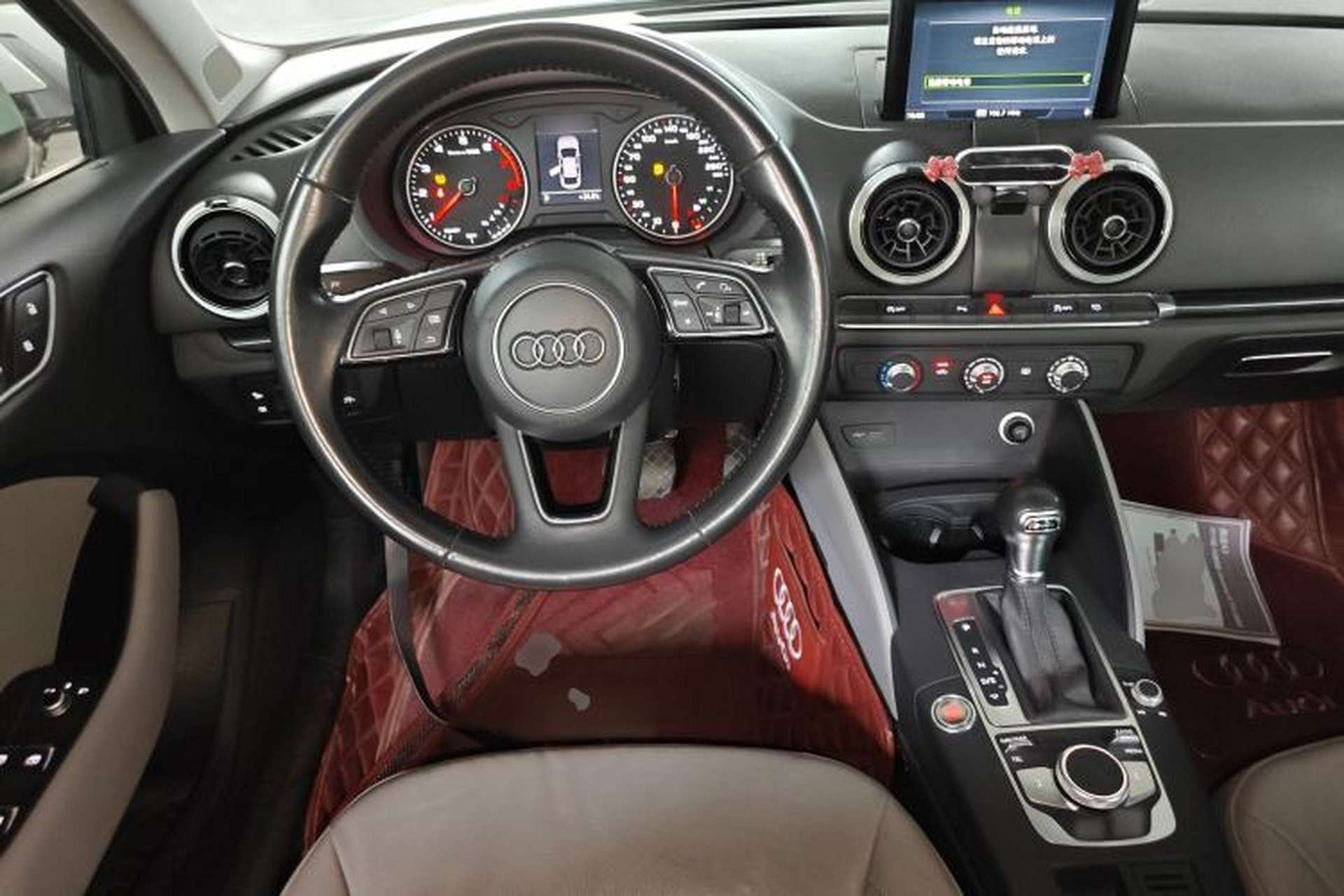 Used Audi A3 2018 30th Anniversary Edition Limousine 35 TFSI Fashion Model Steering Wheel
