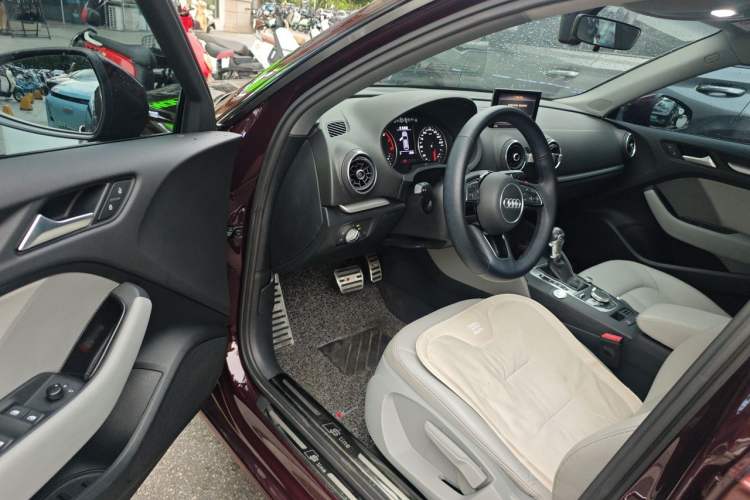 Used Audi A3 2018 30th Anniversary Edition Sportback 35 TFSI Ambition Model Driver Seat