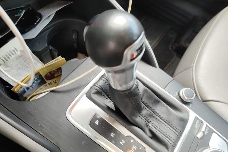 Used Audi A3 2018 30th Anniversary Edition Sportback 35 TFSI Fashion Model Gear Lever