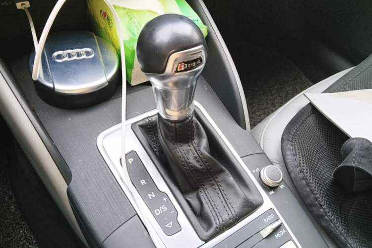 Used Audi A3 2018 30th Anniversary Edition Limousine 35 TFSI Fashion Model Gear Lever