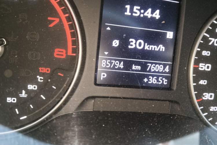 Used Audi A3 2018 30th Anniversary Edition Limousine 35 TFSI Fashion Model Odometer Close Up