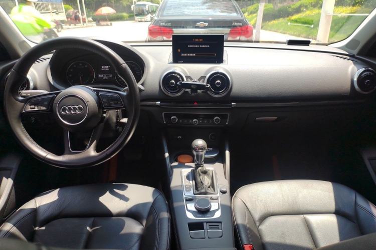Used Audi A3 2018 30th Anniversary Edition Limousine 35 TFSI Style Model Center Console