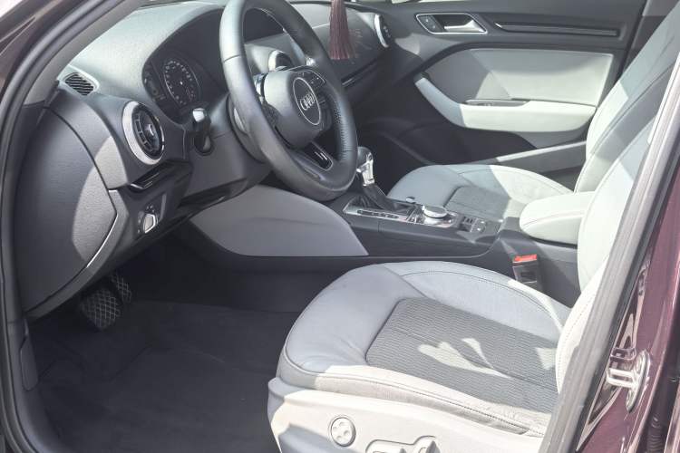 Used Audi A3 2018 30th Anniversary Edition Limousine 35 TFSI Fashion Model Interior 3