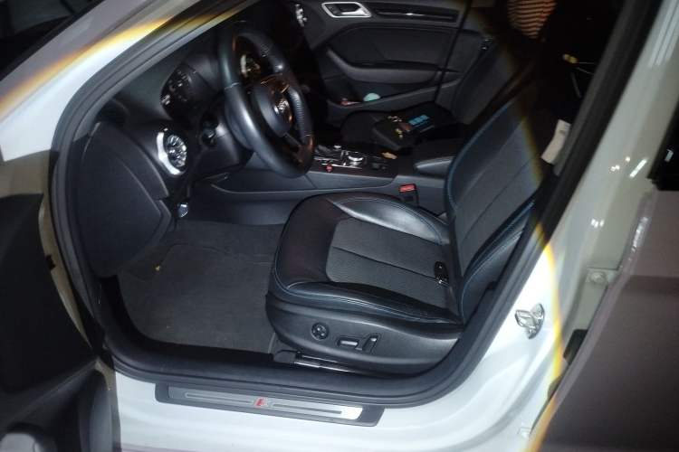 Used Audi A3 2018 30th Anniversary Edition Limousine 35 TFSI Fashion Model Left Front Seat