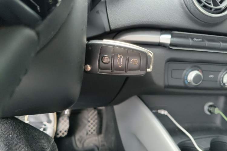 Used Audi A3 2018 30th Anniversary Edition Sportback 35 TFSI Ambition Model Vehicle Key