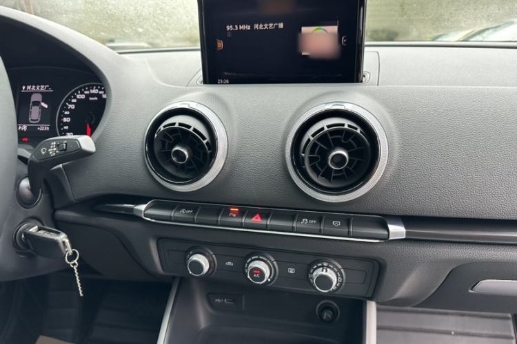 Used Audi A3 2018 30th Anniversary Edition Sportback 35 TFSI Fashion Model Audio And AC Panel