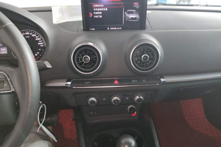 Used Audi A3 2018 30th Anniversary Edition Limousine 35 TFSI Ambition Model Audio And AC Panel