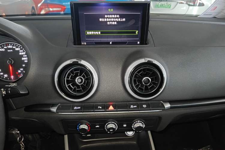 Used Audi A3 2018 30th Anniversary Edition Sportback 35 TFSI Fashion Model Audio And AC Panel