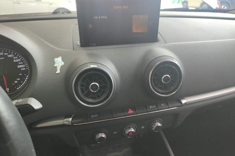 Used Audi A3 2018 30th Anniversary Edition Limousine 35 TFSI Ambition Model Audio And AC Panel