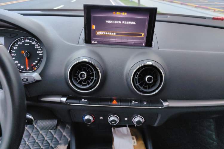 Used Audi A3 2018 30th Anniversary Edition Limousine 35 TFSI Ambition Model Audio And AC Panel