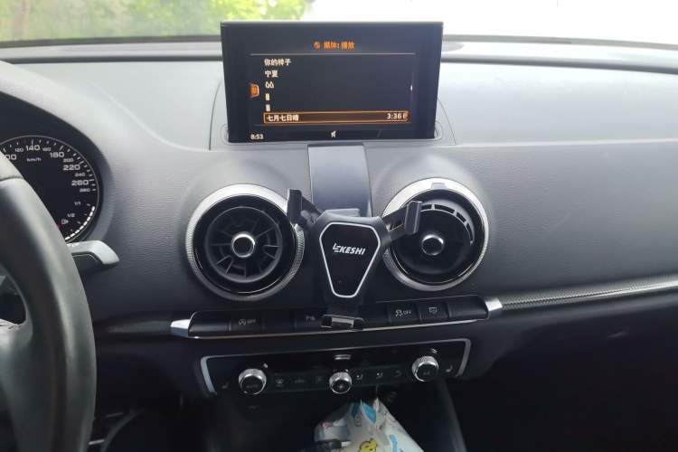Used Audi A3 2018 30th Anniversary Edition Limousine 35 TFSI Style Model Audio And AC Panel