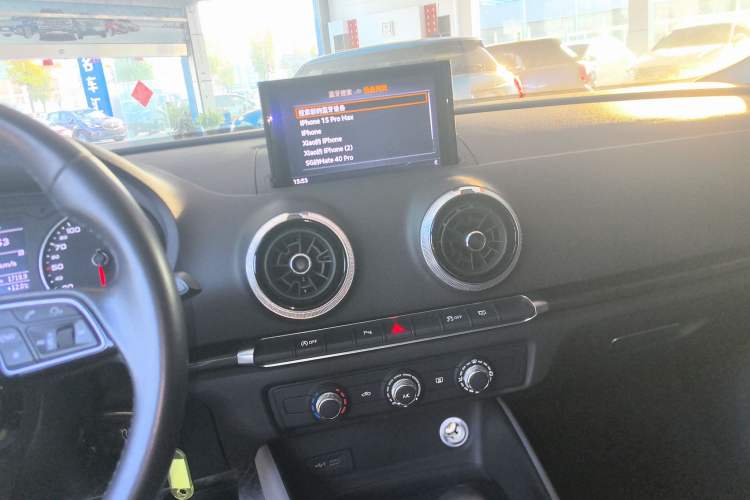 Used Audi A3 2018 30th Anniversary Edition Limousine 35 TFSI Fashion Model Audio And AC Panel