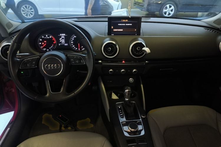 Used Audi A3 2018 30th Anniversary Edition Sportback 35 TFSI Fashion Model Center Console