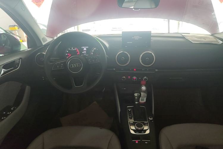 Used Audi A3 2018 30th Anniversary Edition Limousine 35 TFSI Fashion Model Center Console