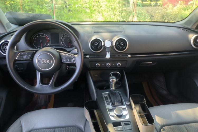 Used Audi A3 2018 30th Anniversary Edition Limousine 35 TFSI Fashion Model Center Console