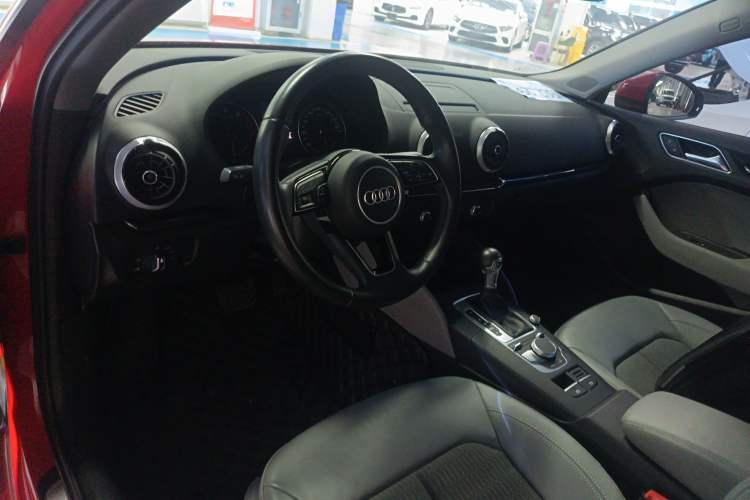 Used Audi A3 2018 30th Anniversary Edition Sportback 35 TFSI Fashion Model Center Console
