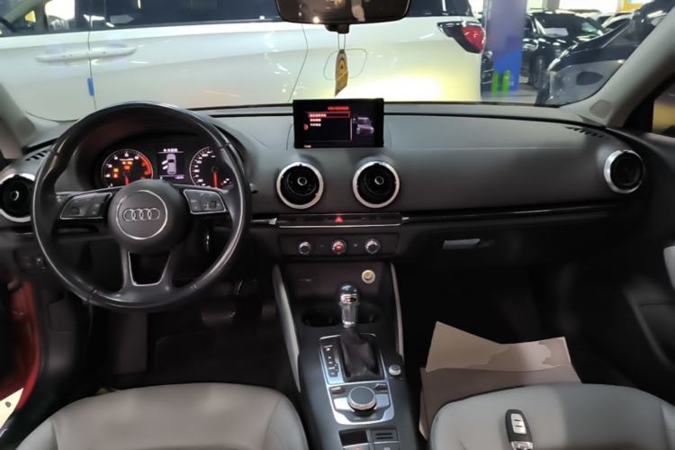 Used Audi A3 2018 30th Anniversary Edition Sportback 35 TFSI Fashion Model Center Console