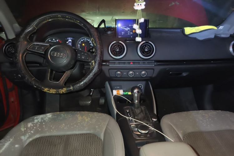 Used Audi A3 2018 30th Anniversary Edition Limousine 35 TFSI Fashion Model Center Console