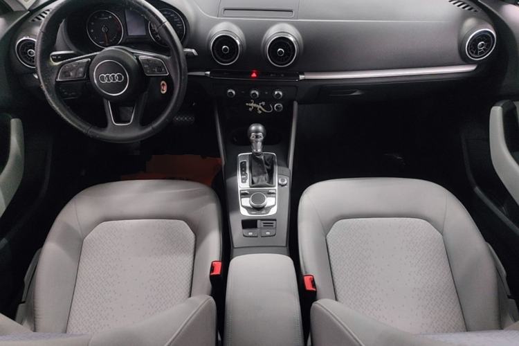 Used Audi A3 2018 30th Anniversary Edition Sportback 35 TFSI Ambition Model Center Console