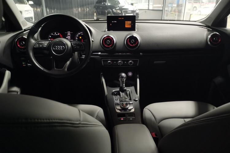 Used Audi A3 2018 30th Anniversary Edition Sportback 35 TFSI Fashion Model Center Console