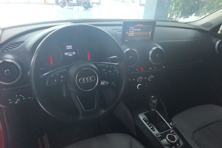 Used Audi A3 2018 30th Anniversary Edition Limousine 35 TFSI Fashion Model Center Console