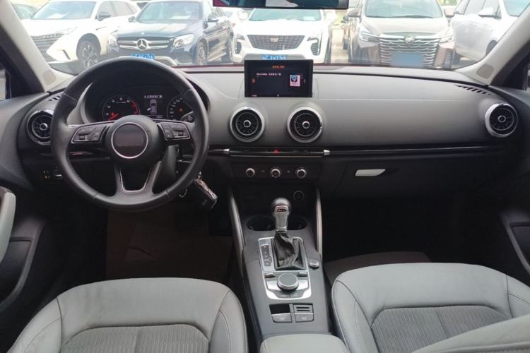 Used Audi A3 2018 30th Anniversary Edition Sportback 35 TFSI Fashion Model Center Console