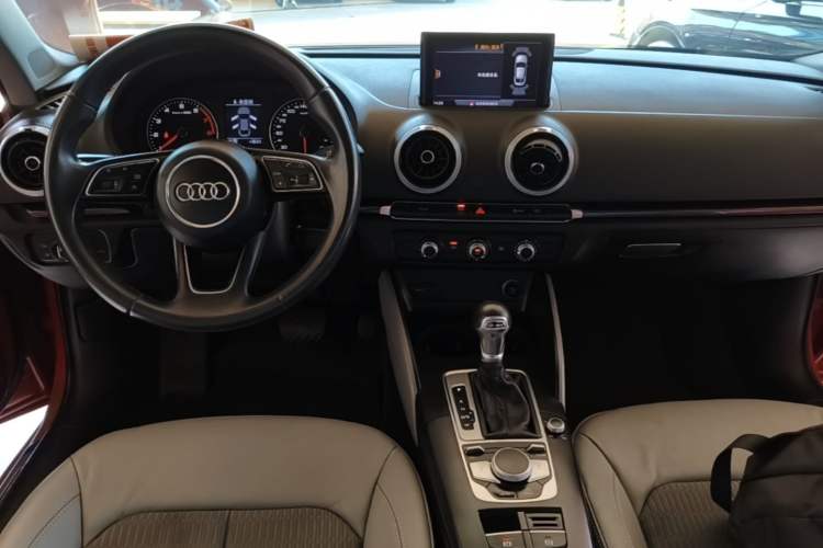 Used Audi A3 2018 30th Anniversary Edition Limousine 35 TFSI Fashion Model Center Console