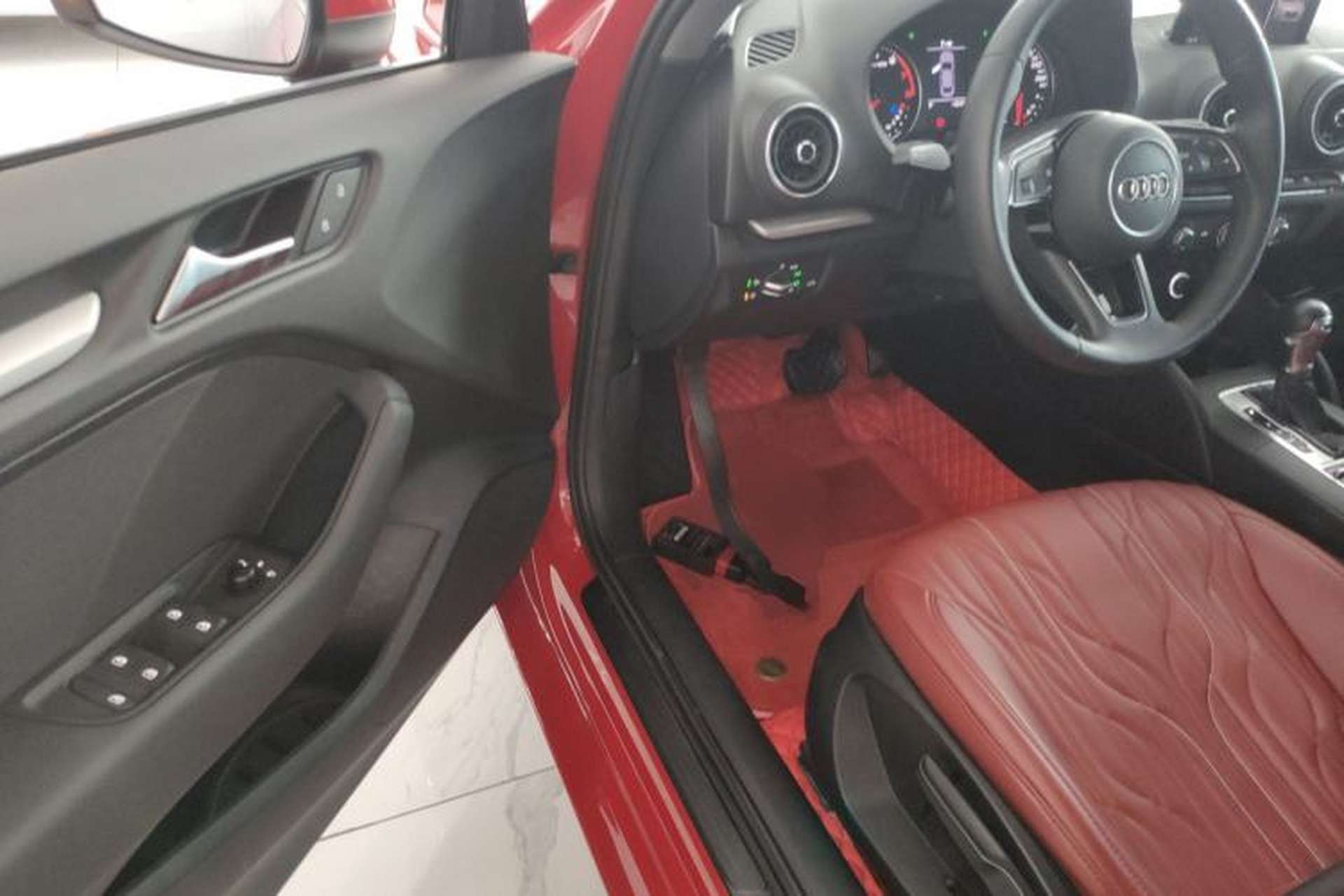 Used Audi A3 2018 30th Anniversary Edition Limousine 35 TFSI Ambition Model Driver Seat
