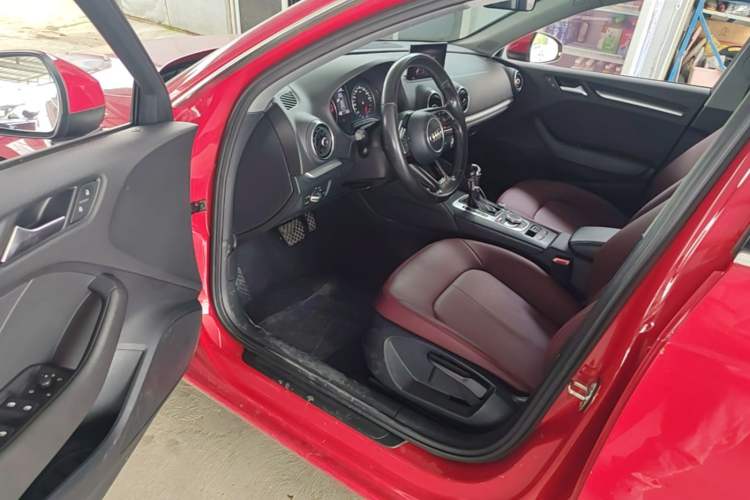 Used Audi A3 2018 30th Anniversary Edition Sportback 35 TFSI Ambition Model Driver Seat
