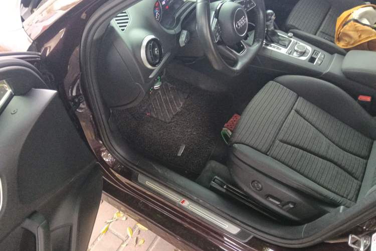 Used Audi A3 2018 30th Anniversary Edition Limousine 35 TFSI Sport Model Driver Seat