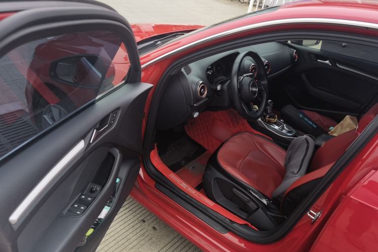 Used Audi A3 2018 30th Anniversary Edition Sportback 35 TFSI Ambition Model Driver Seat