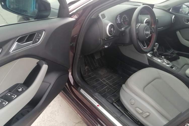 Used Audi A3 2018 30th Anniversary Edition Sportback 35 TFSI Fashion Model Driver Seat