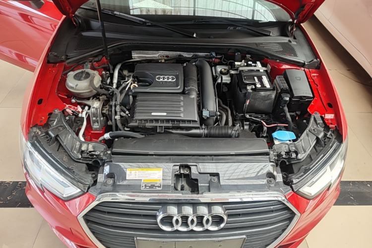 Used Audi A3 2018 30th Anniversary Edition Limousine 35 TFSI Fashion Model Engine Bay