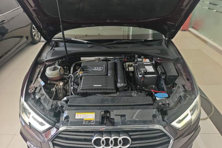 Used Audi A3 2018 30th Anniversary Edition Limousine 35 TFSI Fashion Model Engine Bay