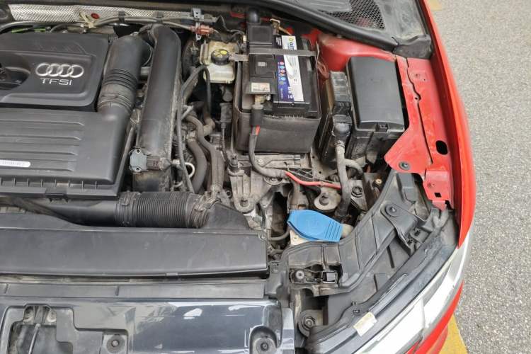 Used Audi A3 2018 30th Anniversary Edition Limousine 35 TFSI Fashion Model Engine Bay Left