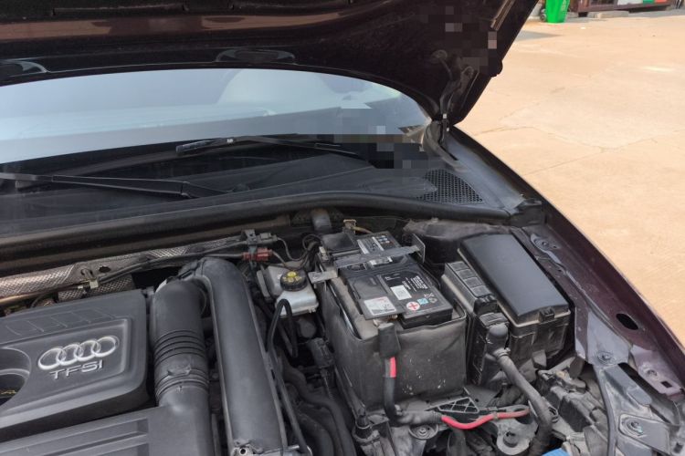 Used Audi A3 2018 30th Anniversary Edition Sportback 35 TFSI Style Model Engine Bay Left