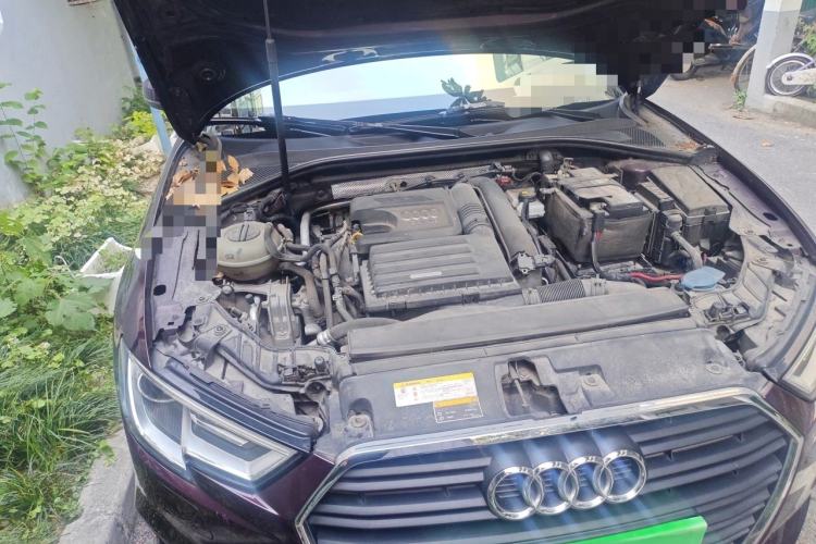 Used Audi A3 2018 30th Anniversary Edition Sportback 35 TFSI Ambition Model Engine Bay Right