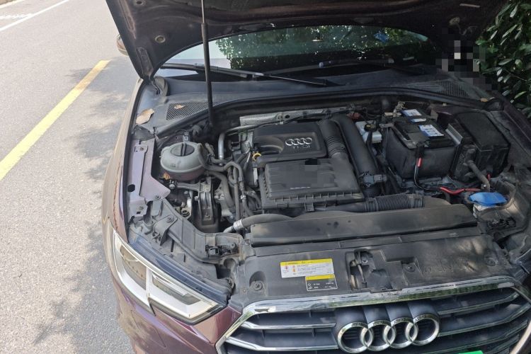 Used Audi A3 2018 30th Anniversary Edition Sportback 35 TFSI Ambition Model Engine Bay Right