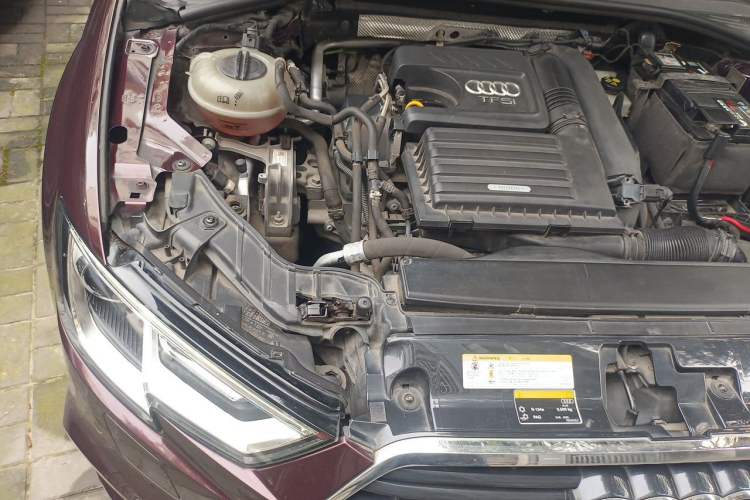 Used Audi A3 2018 30th Anniversary Edition Sportback 35 TFSI Fashion Model Engine Bay Right