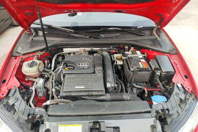 Used Audi A3 2018 30th Anniversary Edition Limousine 35 TFSI Fashion Model Engine Bay