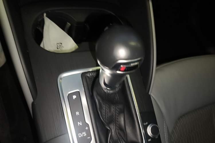 Used Audi A3 2018 30th Anniversary Edition Sportback 35 TFSI Fashion Model Gear Lever