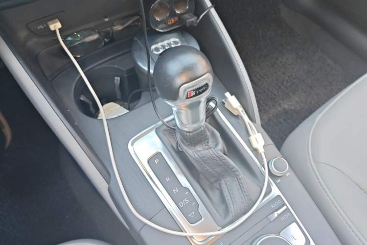 Used Audi A3 2018 30th Anniversary Edition Sportback 35 TFSI Fashion Model Gear Lever