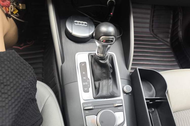 Used Audi A3 2018 30th Anniversary Edition Sportback 35 TFSI Sport Model Gear Lever