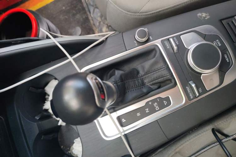 Used Audi A3 2018 30th Anniversary Edition Limousine 35 TFSI Ambition Model Gear Lever