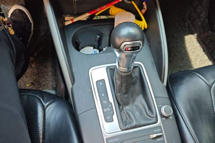 Used Audi A3 2018 30th Anniversary Edition Limousine 35 TFSI Ambition Model Gear Lever