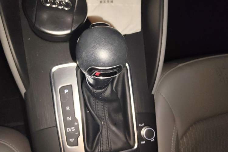 Used Audi A3 2018 30th Anniversary Edition Limousine 35 TFSI Fashion Model Gear Lever
