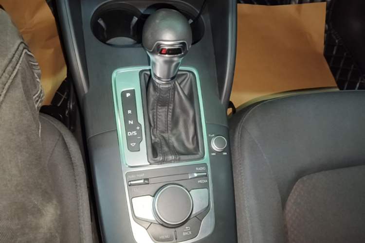 Used Audi A3 2018 30th Anniversary Edition Sportback 35 TFSI Ambition Model Gear Lever