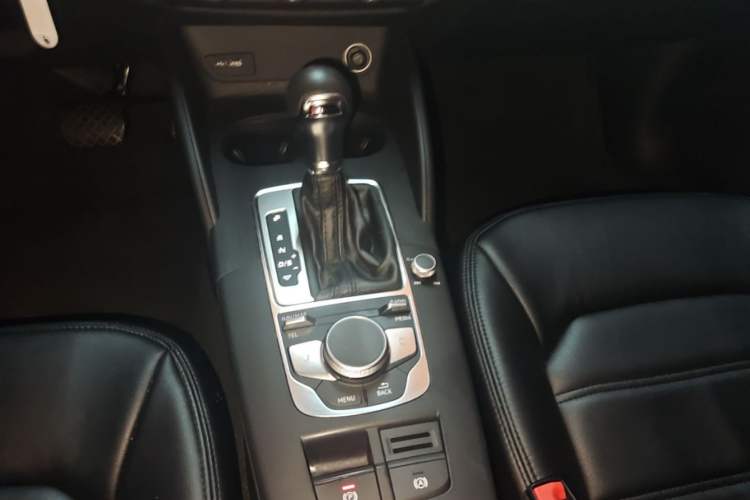 Used Audi A3 2018 30th Anniversary Edition Limousine 35 TFSI Ambition Model Gear Lever
