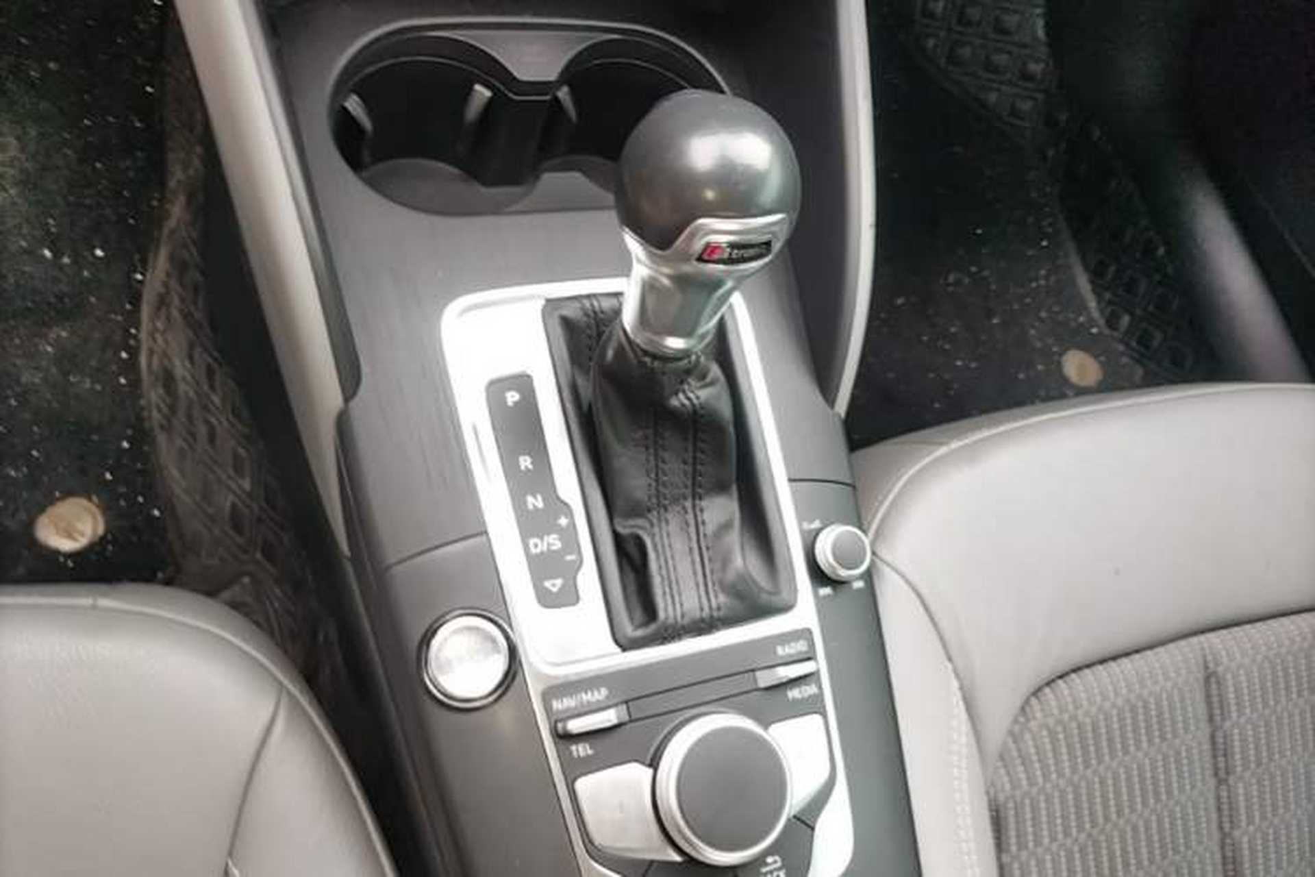 Used Audi A3 2018 30th Anniversary Edition Sportback 35 TFSI Fashion Model Gear Lever