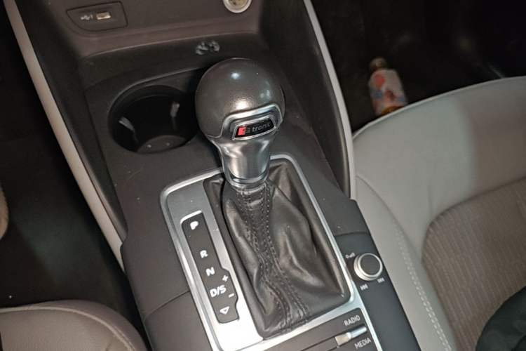 Used Audi A3 2018 30th Anniversary Edition Sportback 35 TFSI Fashion Model Gear Lever